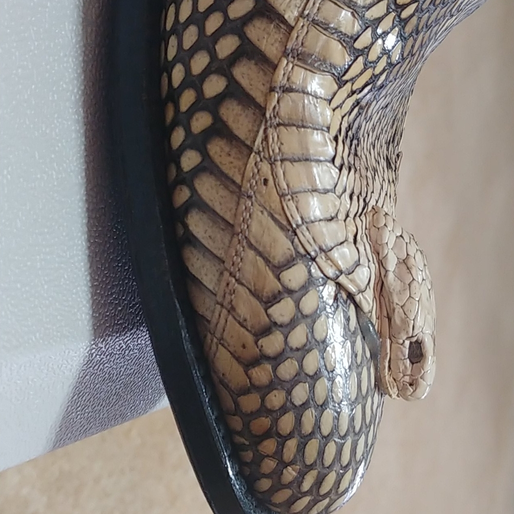 Boots - Picture 2 of 3